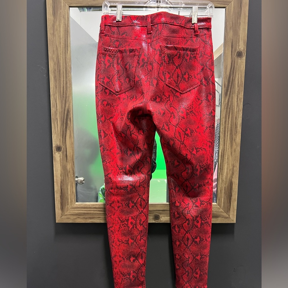 BLANK NYC Sexy Faux Leather Vegan Pants Red and Black reptile snakeskin Size 27 - Picture 5 of 6